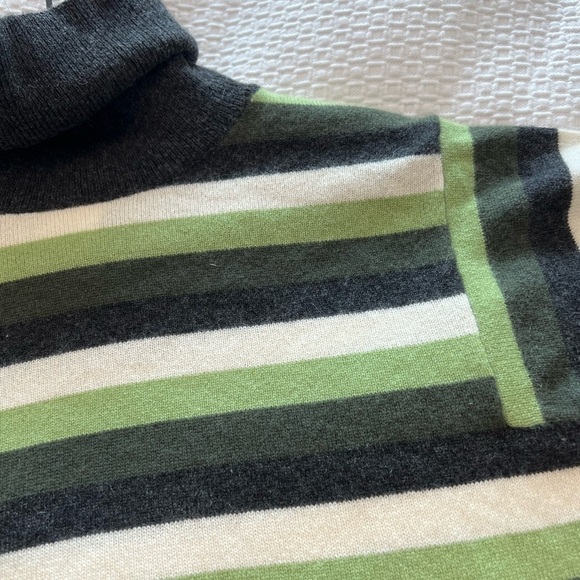 THEORY Striped Cashmere Sweater - Picture 6 of 11